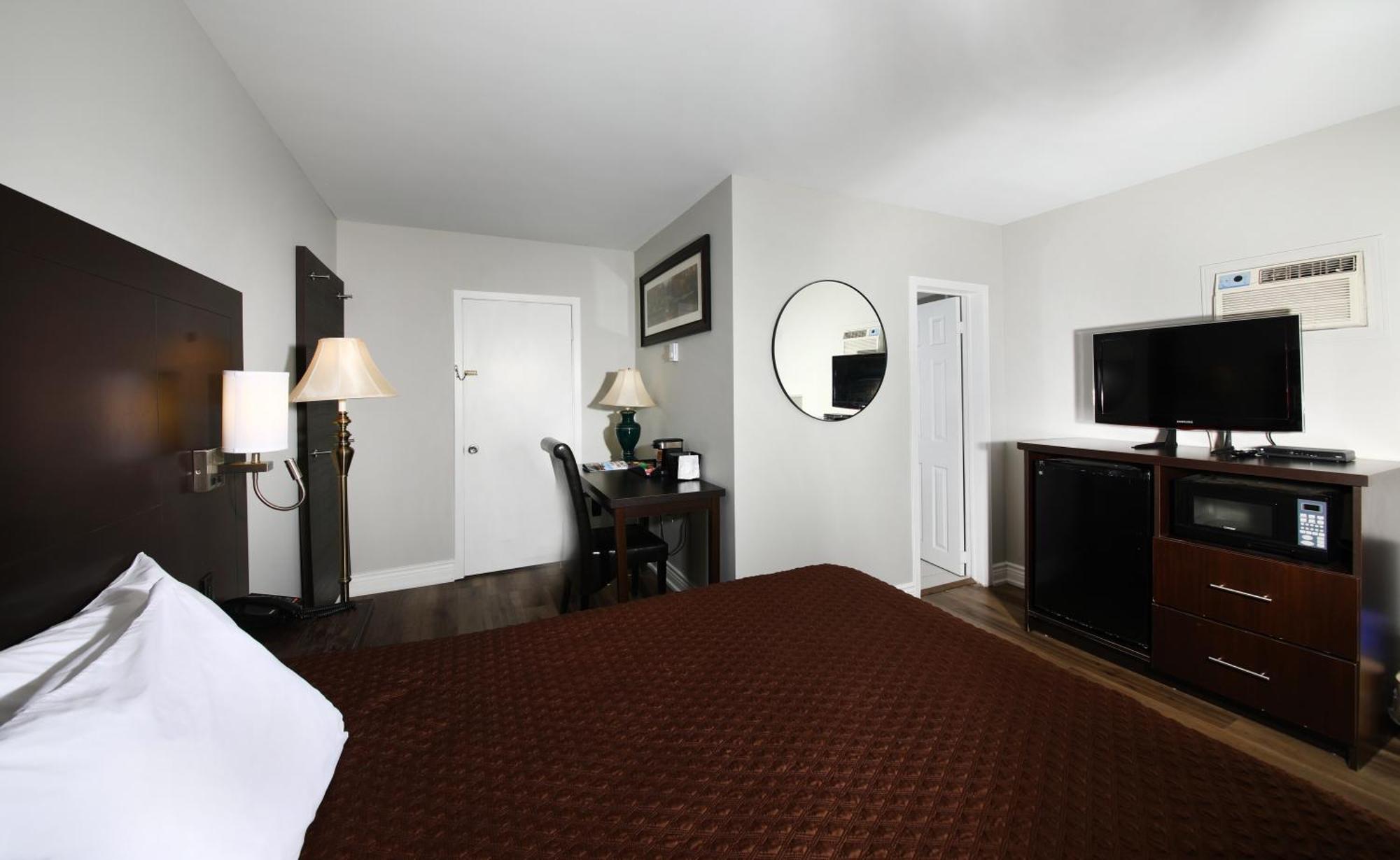 Cedar Lodge Motel Goderich Exterior photo