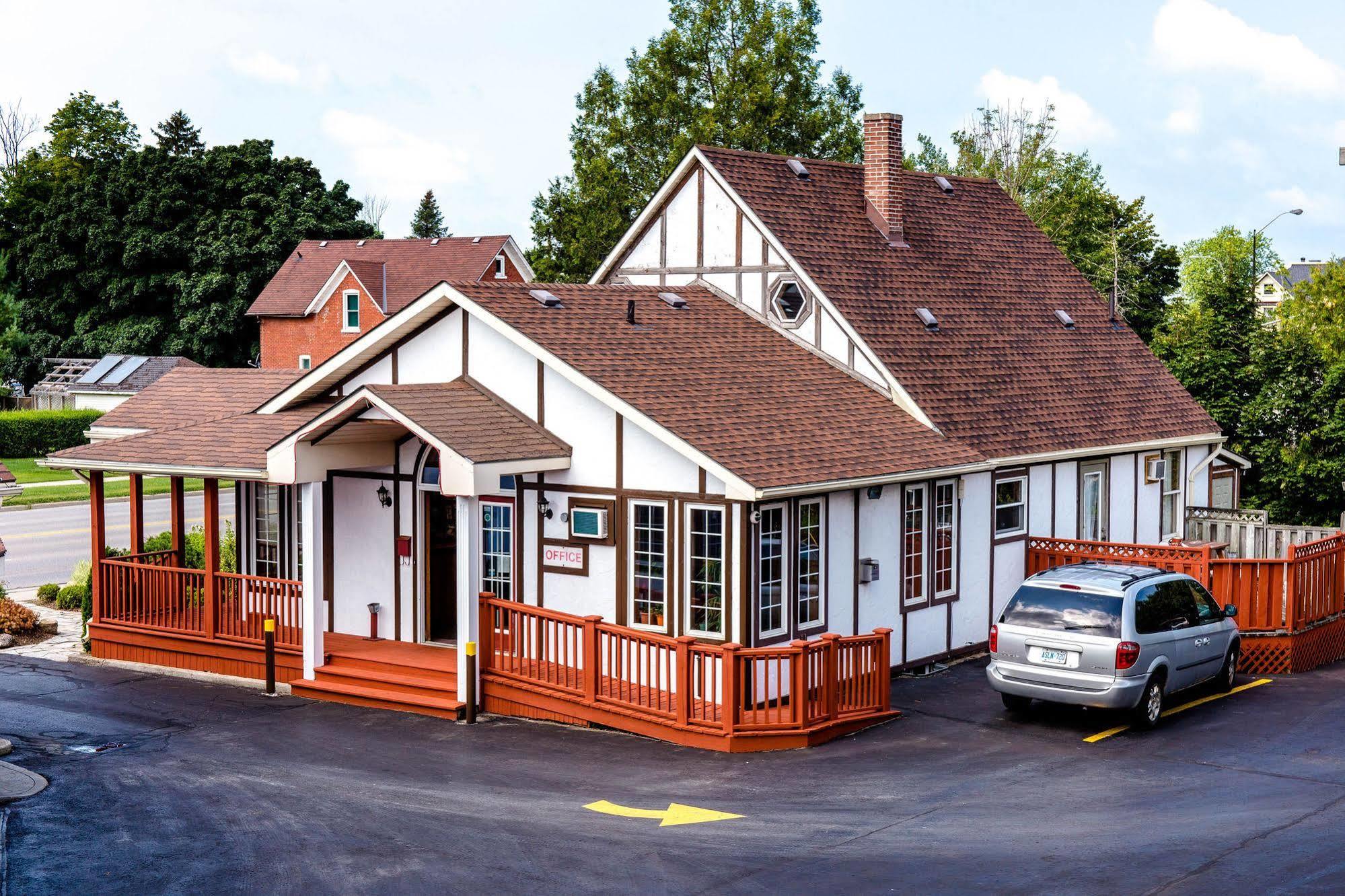 Cedar Lodge Motel Goderich Exterior photo